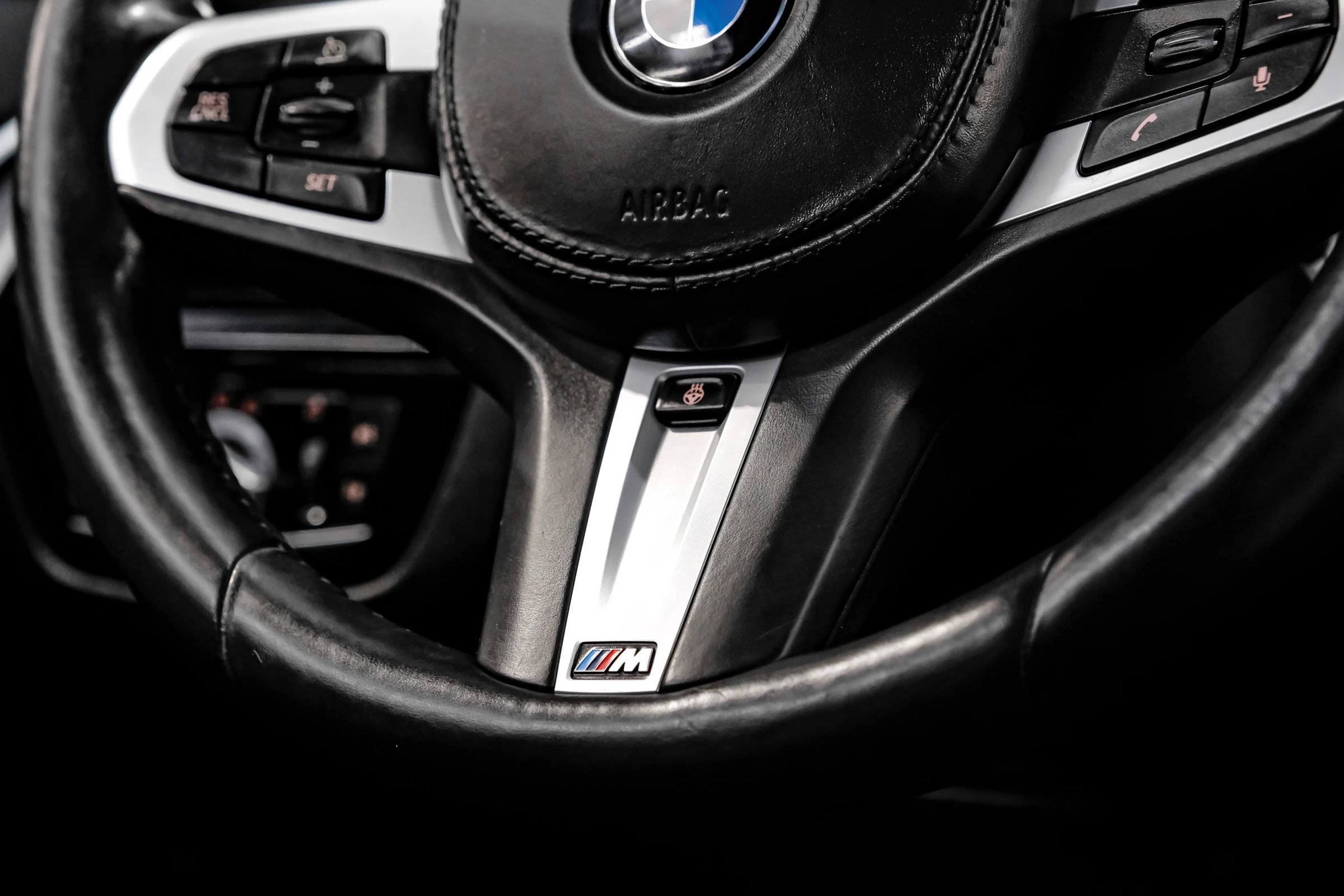 Used 2019 BMW 540i w/ M Sport Package RWD image 27