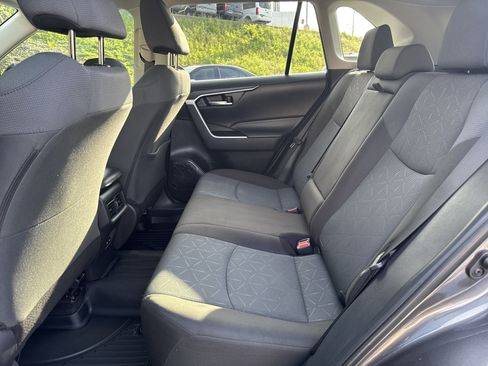 Used 2024 Toyota RAV4 XLE FWD image 26