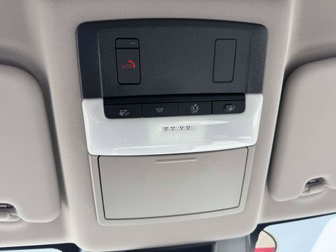 Certified 2025 Nissan Rogue SV AWD/4WD image 30