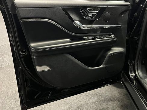 Used 2023 Lincoln Corsair FWD image 16