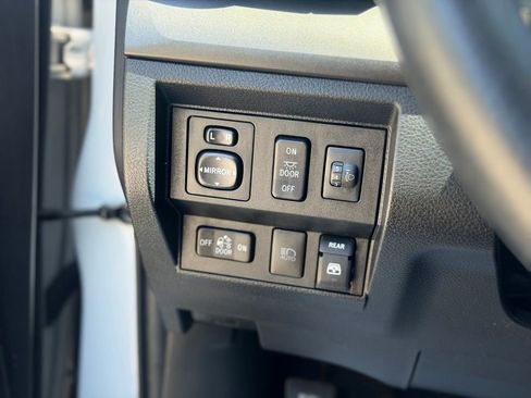 Used 2019 Toyota Tundra SR5 w/ TRD Off Road Package AWD/4WD image 19