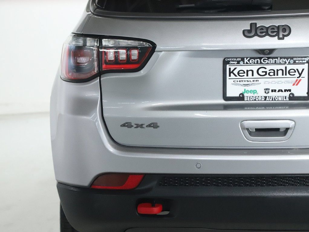 Used 2021 Jeep Compass Trailhawk AWD/4WD image 43
