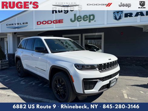 New 2026 Jeep Grand Cherokee Altitude image 1