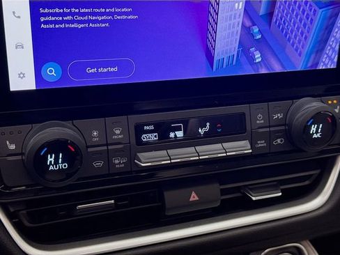 Used 2024 Toyota Grand Highlander XLE image 16