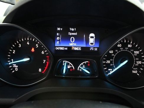 Used 2017 Ford Escape SE image 15