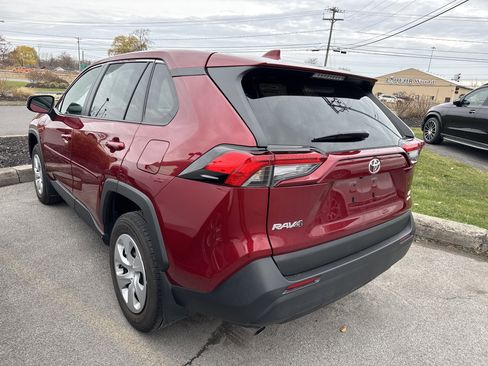Used 2025 Toyota RAV4 LE image 5