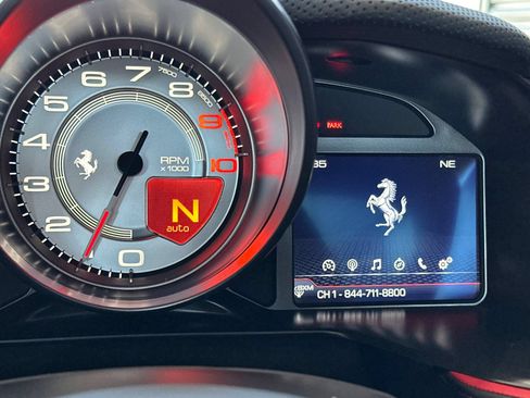Used 2018 Ferrari 812 Superfast RWD image 31