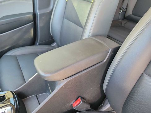 Used 2024 Chevrolet Trax ACTIV w/ Sunroof Package image 16