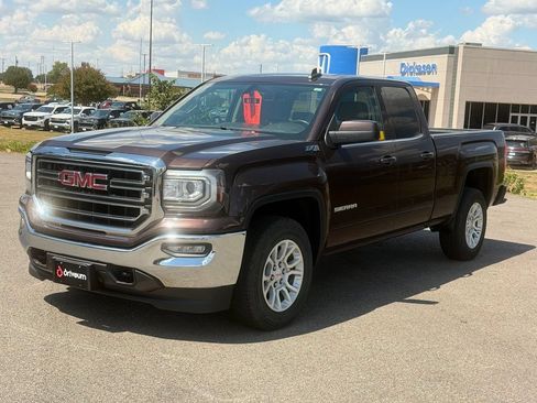 Used 2016 GMC Sierra 1500 SLE w/ SLE Value Package AWD/4WD image 3