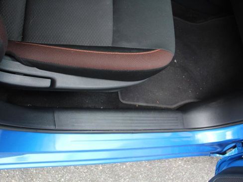 Used 2020 Nissan Versa SR w/ Convenience Package image 15