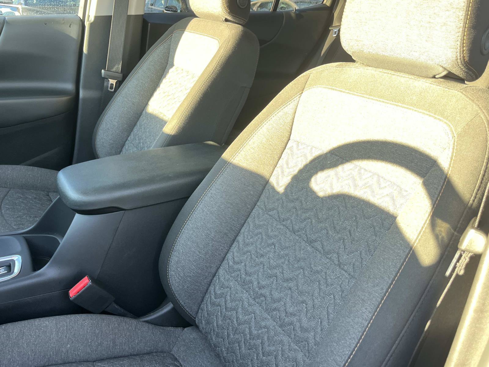 Used 2024 Chevrolet Equinox LT AWD/4WD image 29