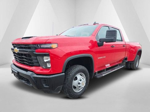 Used 2024 Chevrolet Silverado 3500 W/T w/ Snow Plow Prep/Camper Package image 3