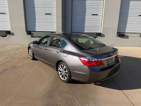 Used 2013 Honda Accord Sport image 5