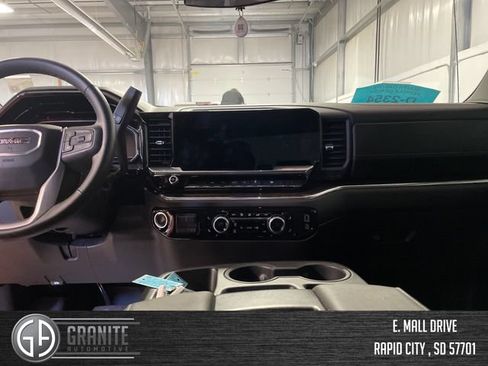 Used 2025 GMC Sierra 1500 Elevation AWD/4WD image 27