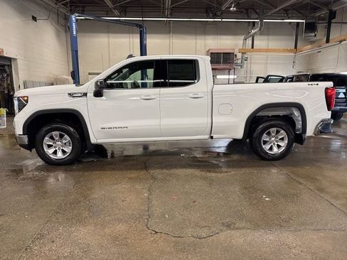 New 2026 GMC Sierra 1500 SLE AWD/4WD image 3