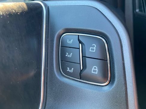 Used 2025 Ford F350 Lariat AWD/4WD image 37