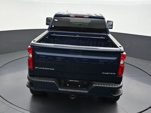 Used 2021 Chevrolet Silverado 1500 Custom image 18