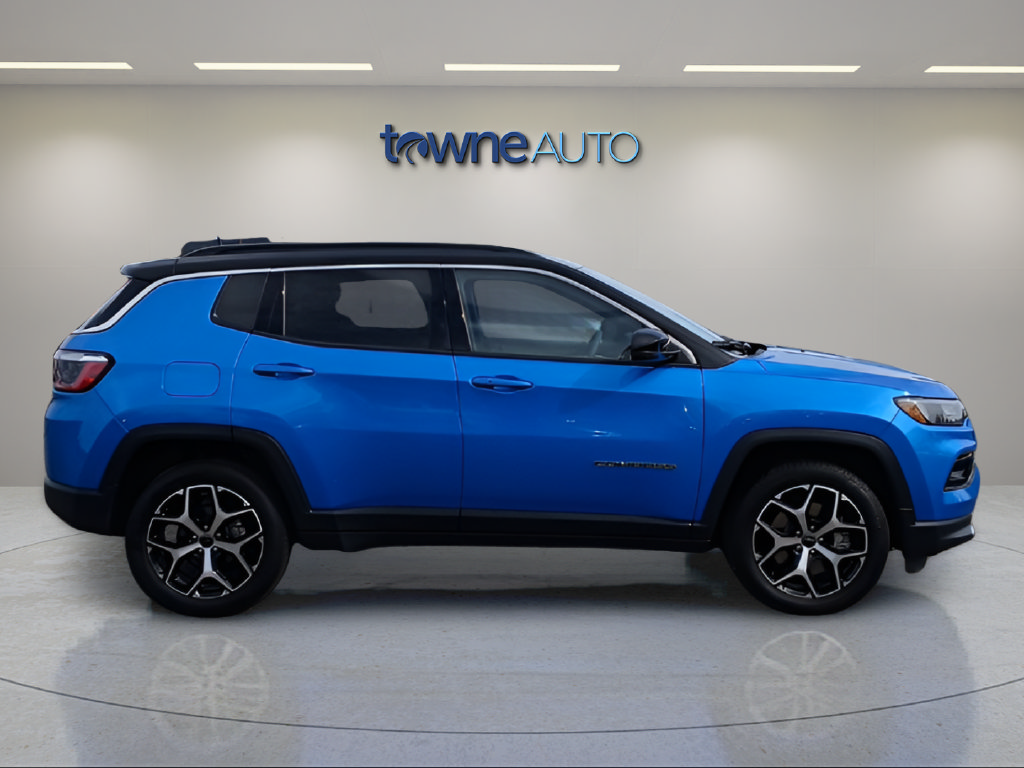 Used 2025 Jeep Compass Limited AWD/4WD image 7