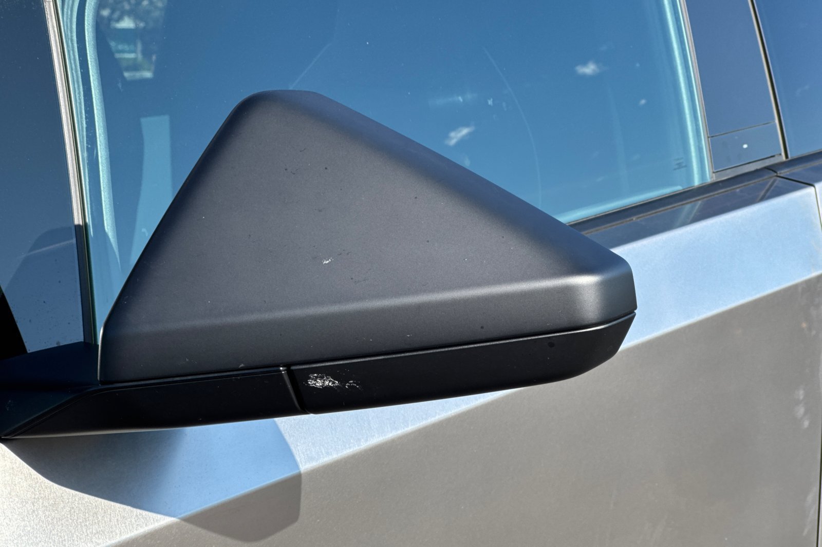 Used 2024 Tesla Cybertruck AWD Crew Cab image 42