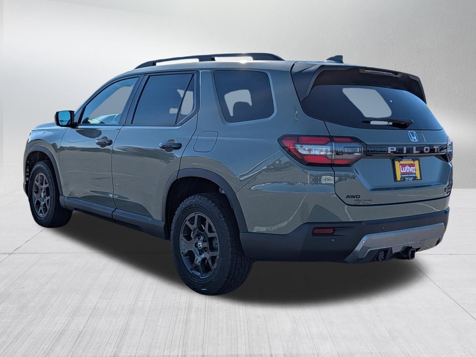 New 2026 Honda Pilot TrailSport image 3