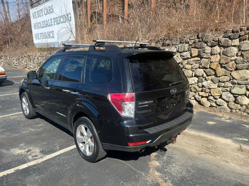 Used 2010 Subaru Forester 2.5XT Limited image 3