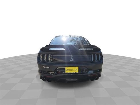 Used 2022 Ford Mustang Shelby GT500 w/ Technology Package image 7