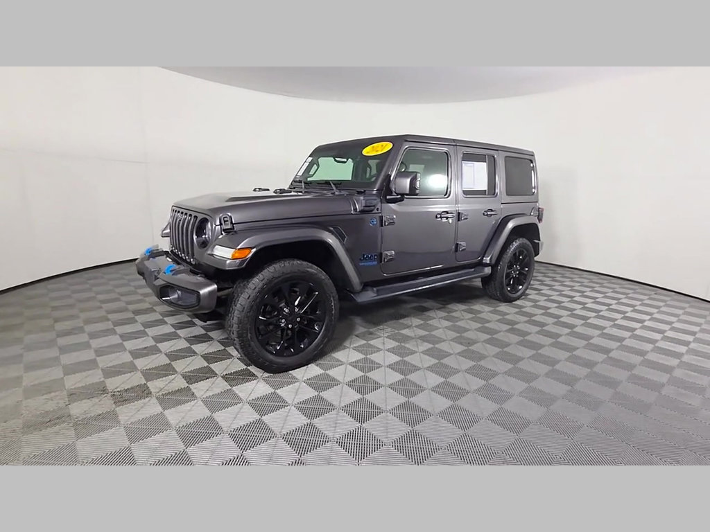 Used 2021 Jeep Wrangler Unlimited Sahara AWD/4WD image 16