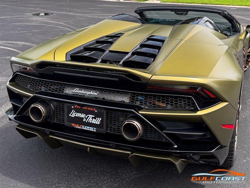 Used 2022 Lamborghini Huracan EVO RWD image 47
