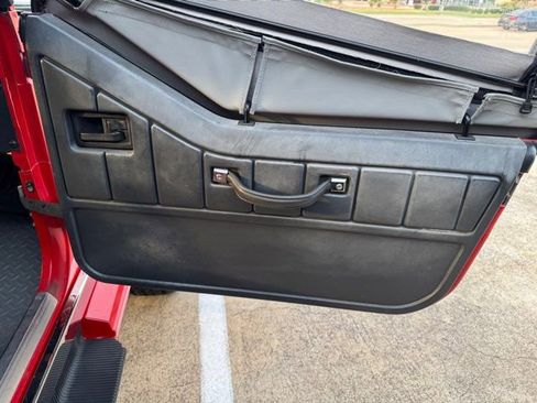 Used 1995 Jeep Wrangler SE image 30