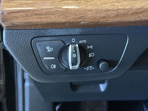 Used 2023 Audi Q5 2.0T Premium w/ Convenience Package image 20