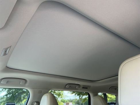 New 2025 Nissan Armada Platinum Reserve image 17