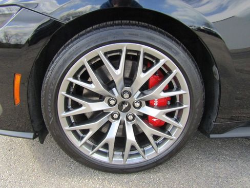 Used 2025 Ford Mustang GT Premium RWD image 11