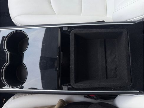 Used 2019 Tesla Model 3 Performance image 25