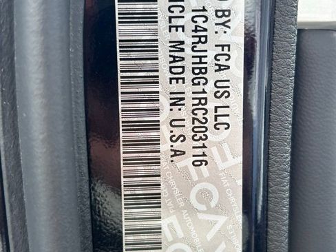 Certified 2024 Jeep Grand Cherokee Limited w/ Black Appearance Package image 56