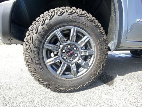 Certified 2026 GMC Sierra 1500 AT4X AWD/4WD image 10