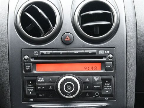 Used 2012 Nissan Rogue S image 20