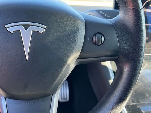 Used 2020 Tesla Model Y Performance image 20