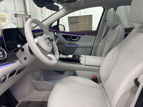 Used 2026 Mercedes-Benz EQE 320+ SUV image 14