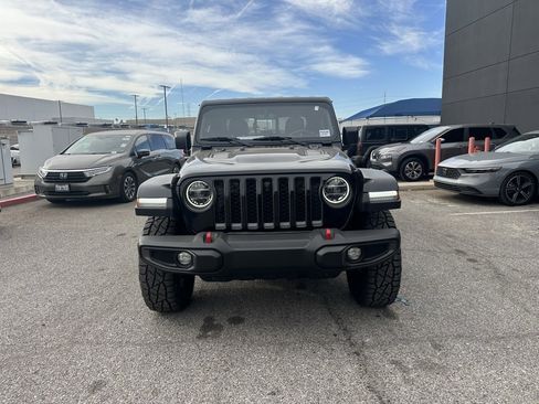 Used 2022 Jeep Gladiator Rubicon w/ LED Lighting Group image 2