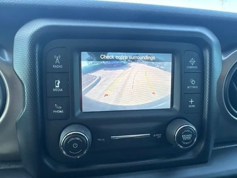 Used 2019 Jeep Wrangler Unlimited Sport AWD/4WD image 8
