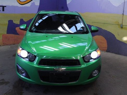 Used 2016 Chevrolet Sonic LT image 3