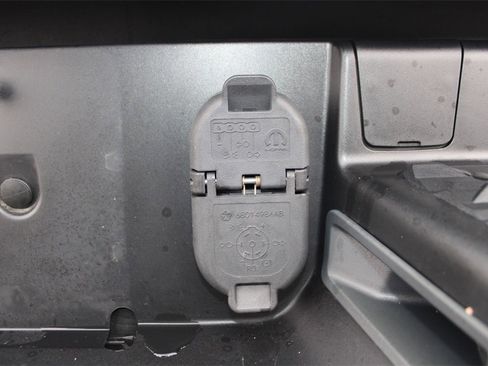 Used 2023 RAM 1500 Tradesman image 13