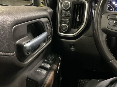 Used 2021 GMC Sierra 1500 Denali image 17