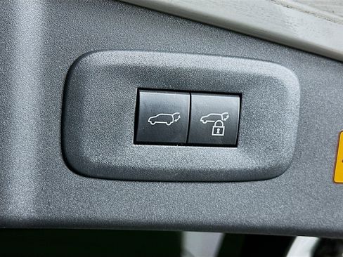 Used 2023 Lexus RZ 450e Premium w/ Technology Package image 30