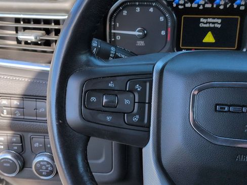 Used 2021 GMC Yukon Denali w/ LPO, Illumination Package image 19