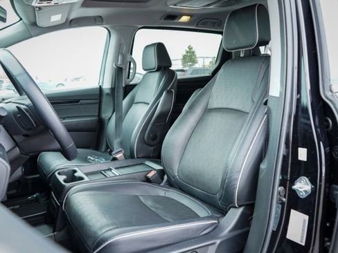 Used 2023 Honda Odyssey Elite image 14