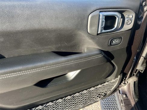 Used 2021 Jeep Wrangler Unlimited Sahara w/ Uconnect 4C Nav & Sound Group image 12