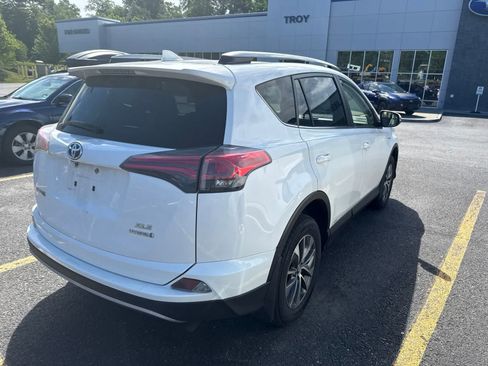 Used 2017 Toyota RAV4 XLE w/ All Weather Liner Package AWD/4WD image 3