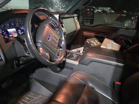 Used 2016 Ford F350 Lariat w/ Lariat Interior Package image 2