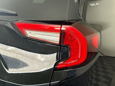 Used 2024 GMC Terrain SLE FWD image 34